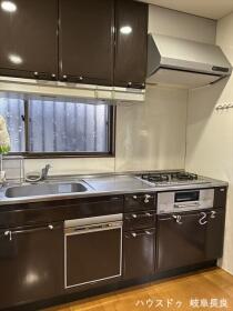 ●岐阜市粟野西4丁目　中古一戸建て