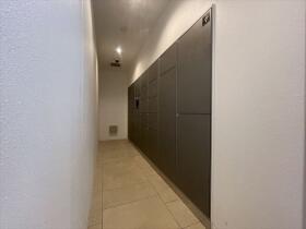 ●ローレルスクエア四日市富田