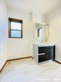 一宮市島村字郷南　中古一戸建て