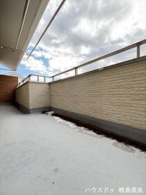 ●岐阜市日光町8丁目　中古一戸建て