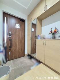 ●岐阜市日光町8丁目　中古一戸建て