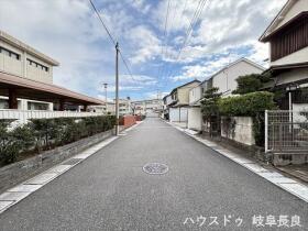 ●岐阜市日光町8丁目　中古一戸建て