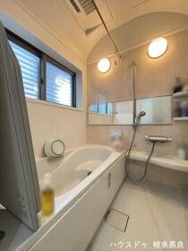 ●岐阜市日光町8丁目　中古一戸建て