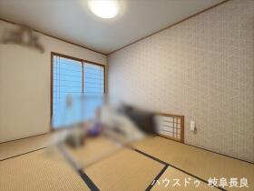 ●岐阜市日光町8丁目　中古一戸建て