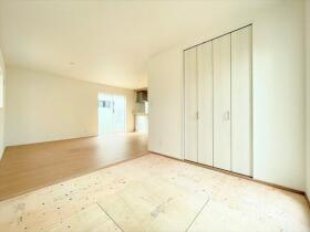 ファーストタウン名古屋市中川区赤星1丁目　全1棟　新築一戸建て