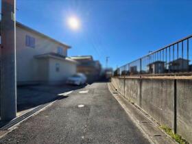 四日市市東坂部町　建築条件なし土地