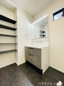 一宮市平和3丁目　全4棟　2号棟　新築一戸建て