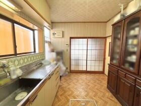 ●四日市市日永西4丁目　中古一戸建て