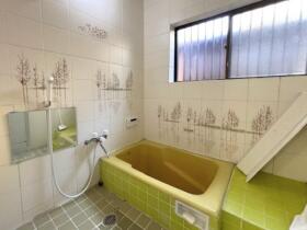 ●四日市市日永西4丁目　中古一戸建て