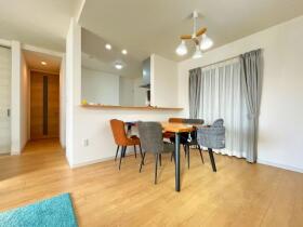 ●桑名市大字和泉字八ノ割　中古一戸建て