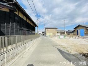 LiveleGardenS津島市宇治町字茶ノ里　全3棟　2号棟　新築一戸建て