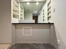 ファミール四日市