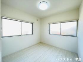 愛西市大野山町郷西　中古一戸建て