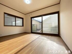 愛西市西保町西川原　中古一戸建て