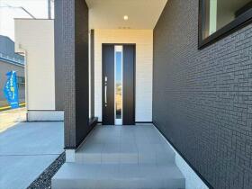 リナージュネクスジー四日市市馳出町1丁目　01期　全2棟　2号棟　新築一戸建て