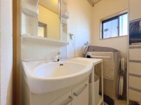 四日市市みゆきケ丘2丁目　中古一戸建て