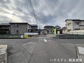 ●岐阜市日野東2丁目　中古一戸建て