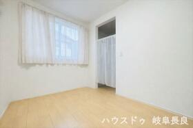 ●岐阜市日野東2丁目　中古一戸建て