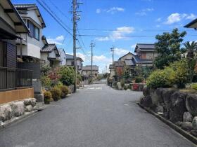 ●四日市市西松本町　建築条件なし土地