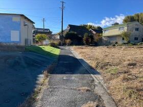 ●四日市市小生町　建築条件なし土地