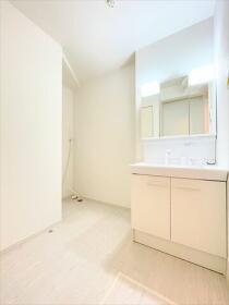 名古屋市中川区尾頭橋２丁目　新築一戸建て　全３棟　2号棟