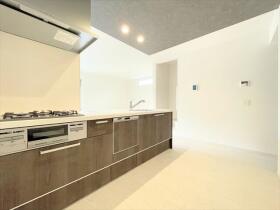 名古屋市中川区尾頭橋２丁目　新築一戸建て　全３棟　2号棟