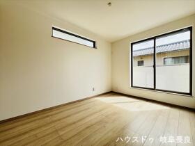 □ハートフルタウン岐阜市近島1丁目　全2棟　A号棟　新築一戸建て