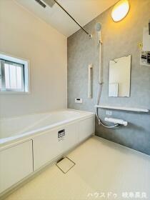 □ハートフルタウン岐阜市近島1丁目　全2棟　A号棟　新築一戸建て