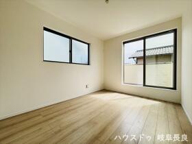 □ハートフルタウン岐阜市近島1丁目　全2棟　B号棟　新築一戸建て