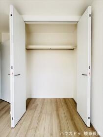 □ハートフルタウン岐阜市近島1丁目　全2棟　B号棟　新築一戸建て