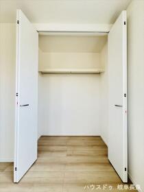 □ハートフルタウン岐阜市近島1丁目　全2棟　B号棟　新築一戸建て