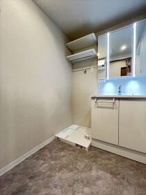 リリーハイツ港