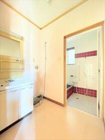 ●名古屋市中川区荒子1丁目　中古一戸建て