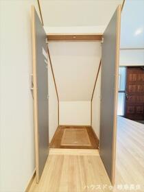 岐阜市長良葵町2丁目　中古一戸建て