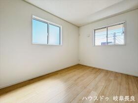 クレイドルガーデン岐阜市六条大溝第4　全3棟　2号棟　新築一戸建て