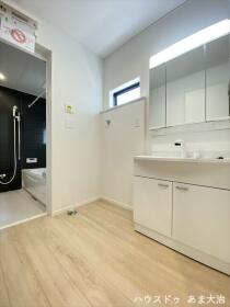 クレイドルガーデン清須市春日弐屋敷第1　全3棟　3号棟　新築一戸建て