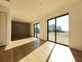 グラファーレ名古屋市港区港区藤高3期　全3棟　2号棟　新築一戸建て