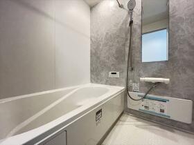 グラファーレ名古屋市港区港区藤高3期　全3棟　2号棟　新築一戸建て