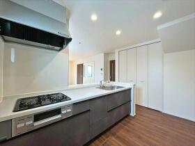 リーブルガーデン四日市市楠町北五味塚第10　全7棟　1号棟　新築一戸建て