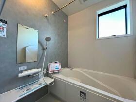 リーブルガーデン四日市市楠町北五味塚第10　全7棟　4号棟　新築一戸建て