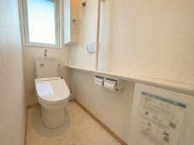 ●四日市市小林町　中古一戸建て