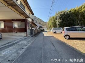 ●岐阜市岩田西1丁目　中古一戸建て