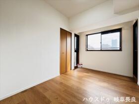 シャトレ愛松岐阜