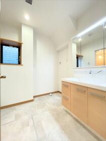 名古屋市中川区服部2丁目　中古一戸建て