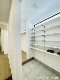 ダイマルタウン一宮市西五城4　全3棟　B号棟　新築一戸建て