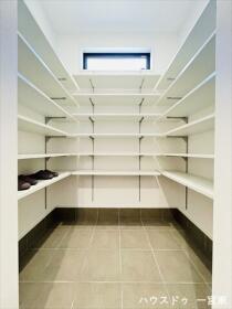 ダイマルタウン一宮市西五城4　全3棟　C号棟　新築一戸建て