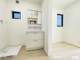 ダイマルタウン一宮市西五城4　全3棟　C号棟　新築一戸建て