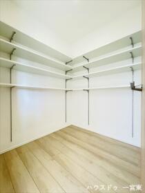 ダイマルタウン一宮市西五城4　全3棟　C号棟　新築一戸建て