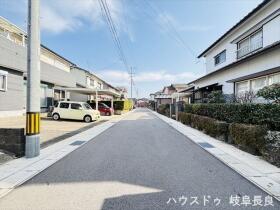 ●岐阜市大洞柏台5丁目　中古一戸建て