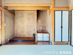 ●岐阜市大洞柏台5丁目　中古一戸建て